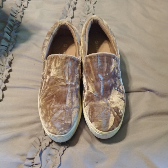 Fabletics shoes - Picture 1 of 1